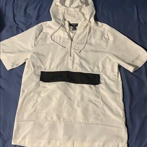 FOREVER 21 MEN Short Sleeve Hoodie.